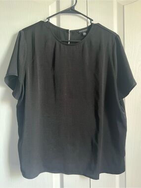 Banana Republic Black Short Sleeve Crewneck Top